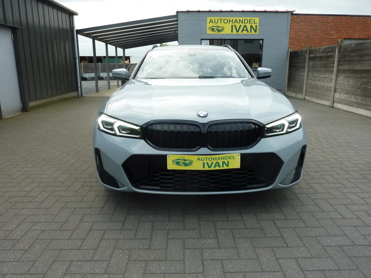 BMW 320 Touring 320iAS M-Pack 2