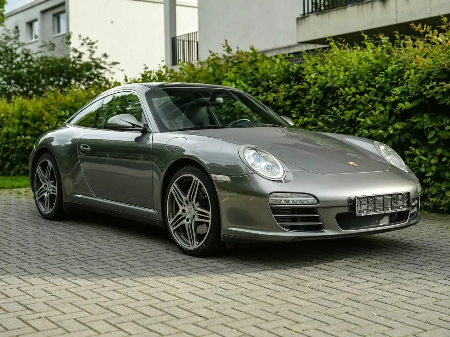 Porsche 911 Targa 4S Grau - 2