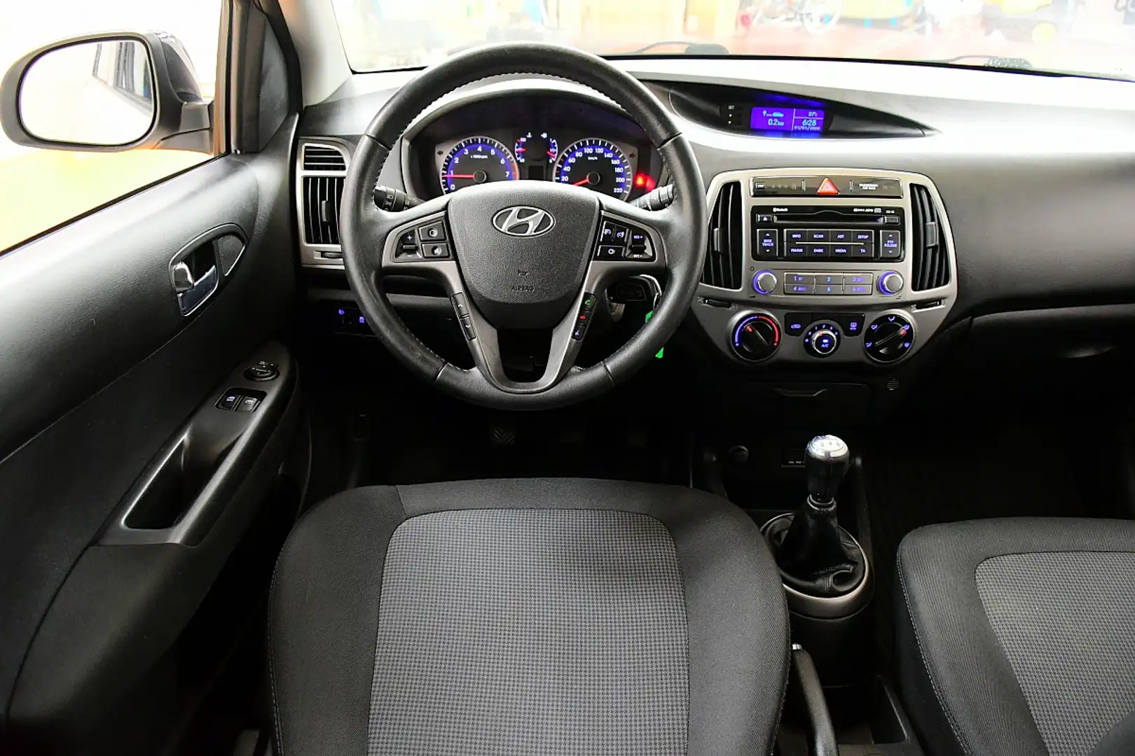 Hyundai i20 1,25 Life Go Bianco - 2