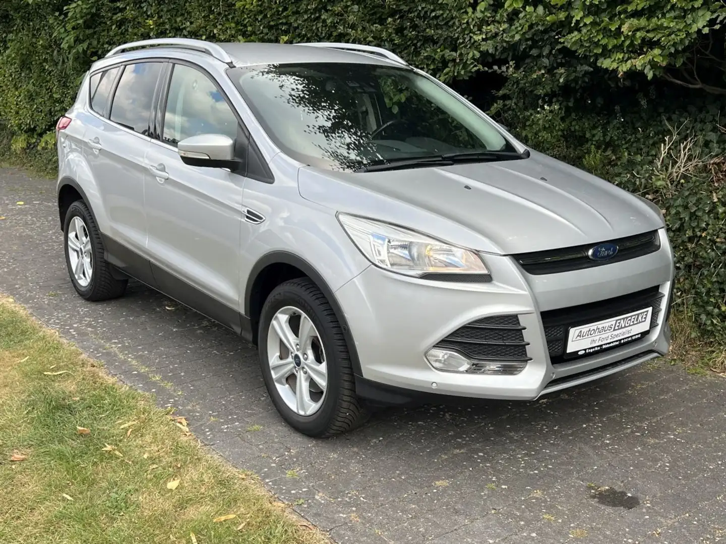 Ford Kuga Sync Edition * SEHR GEPFLEGTER ZUSTAND * Silber - 1
