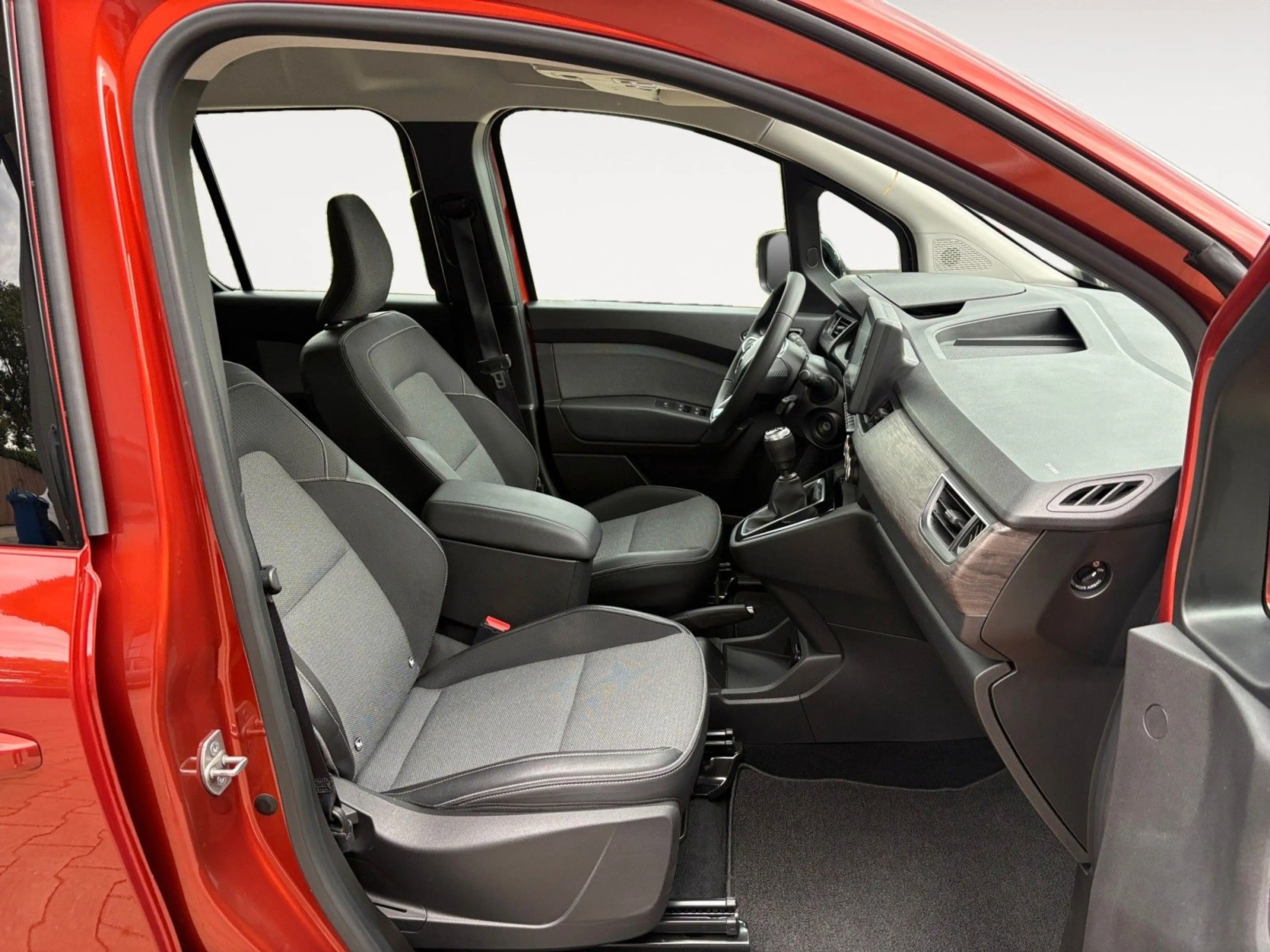 Renault Kangoo III Edition One TCe 1.3  *ROLLSTUHLRAMPE* — photo 11