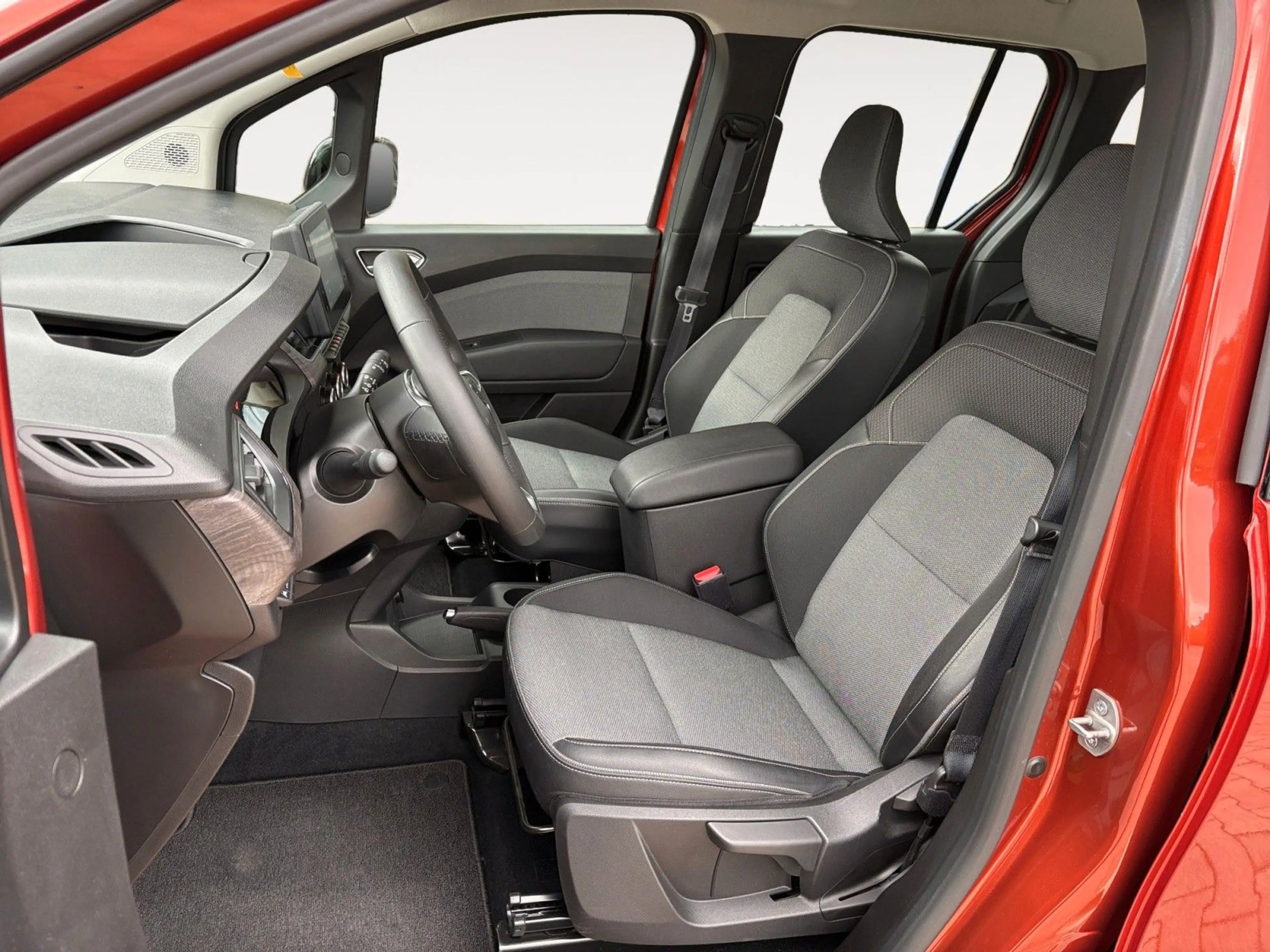 Renault Kangoo III Edition One TCe 1.3  *ROLLSTUHLRAMPE* — photo 9