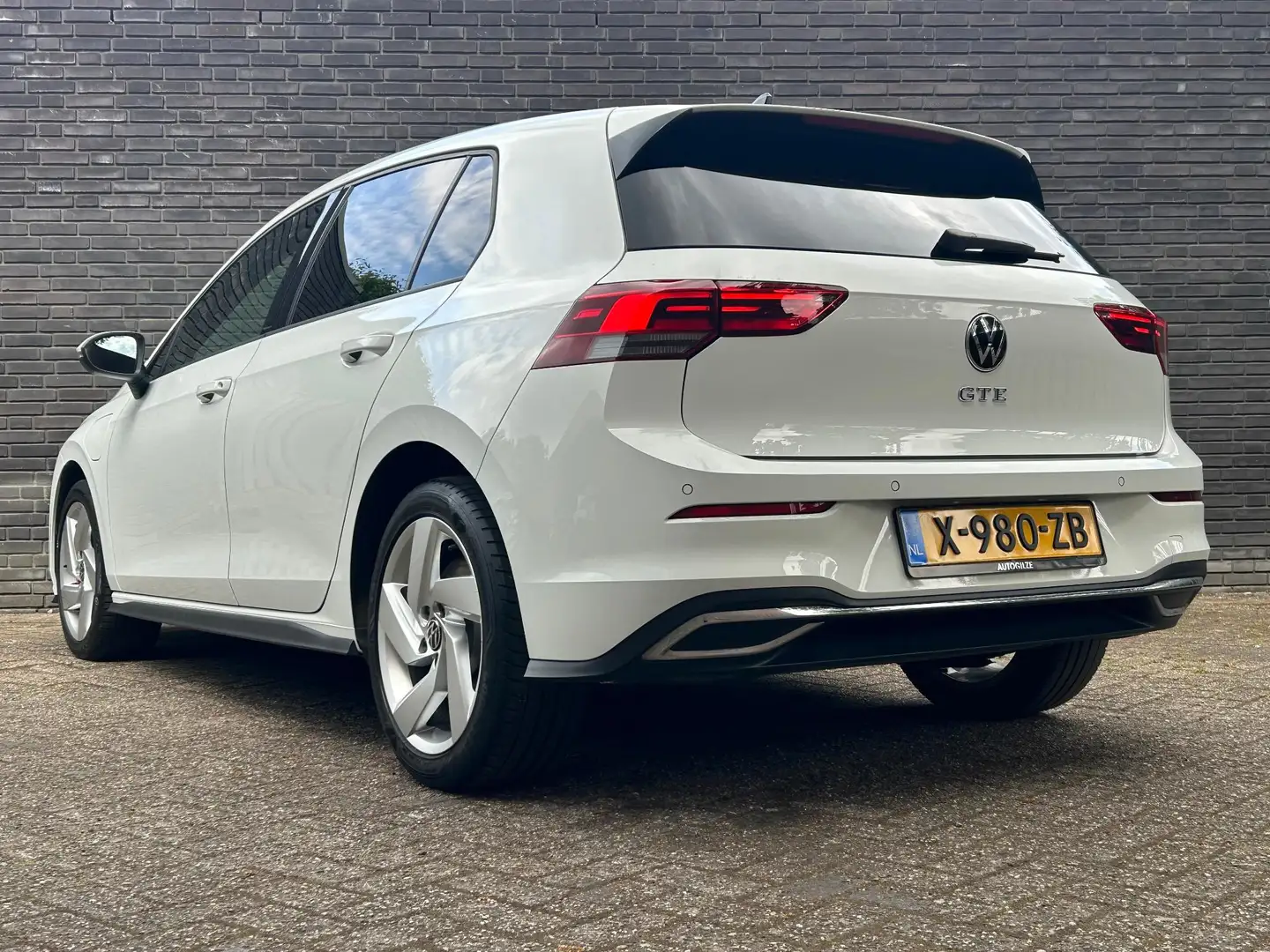 Volkswagen Golf GTE 1.4 eHybrid l IQ Light l Stoel Verwarming l Adapt Bianco - 2