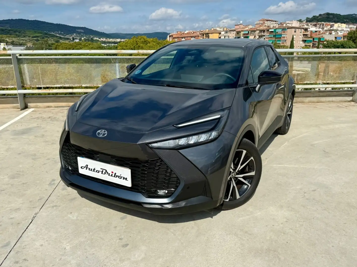 Toyota C-HR 220PH Advance Grijs - 2