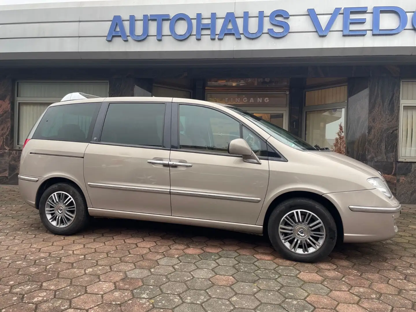Lancia Phedra 2.2 16V Multijet Limited Edition 1. Hand Beige - 1