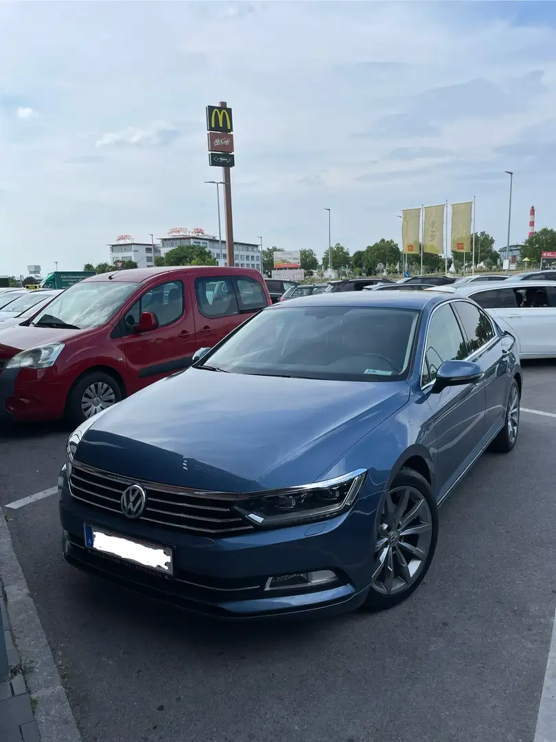 Volkswagen Passat Comfortline 2,0 TDI DSG - 1