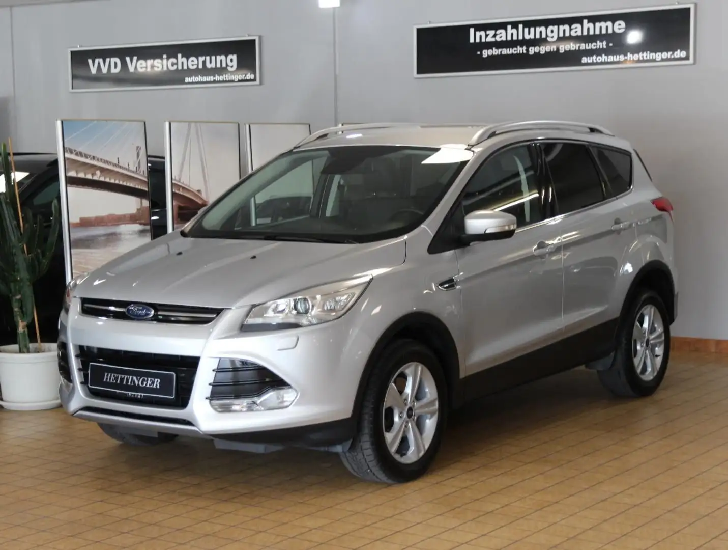 Ford Kuga Titanium 2.0 TDCI 4x4 Automatik Silber - 1