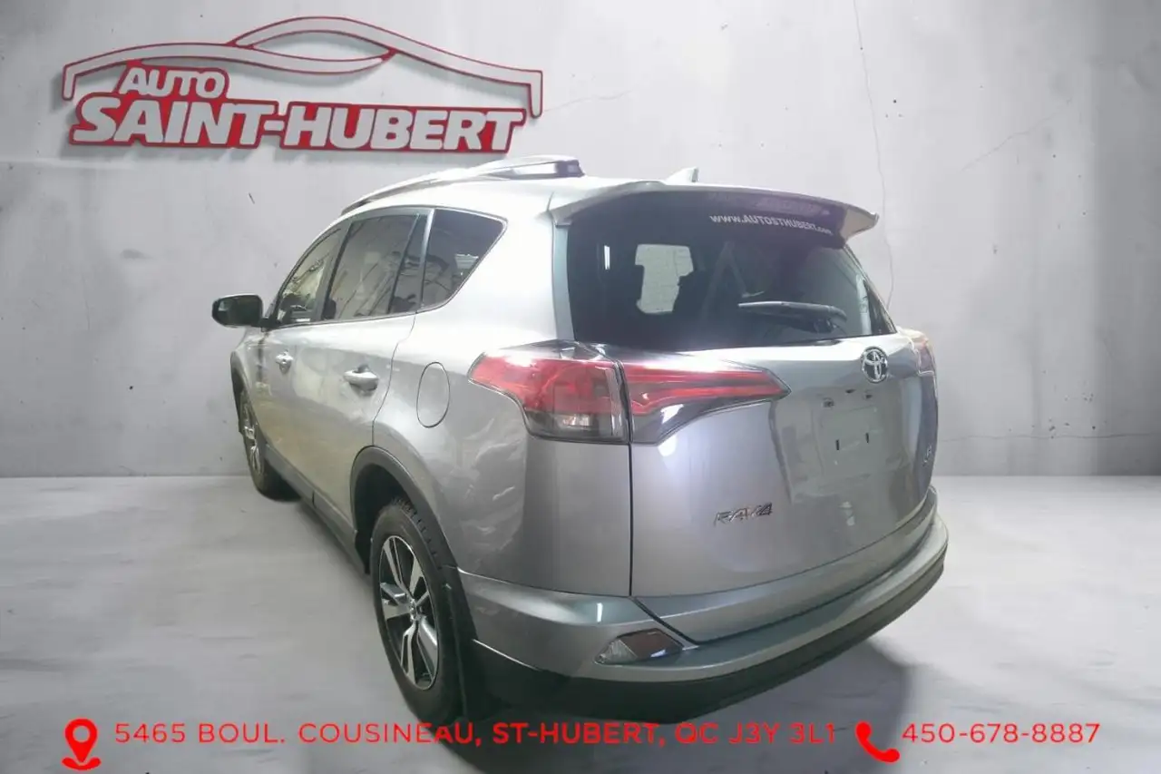 Toyota RAV 4 снимка Toyota RAV 4