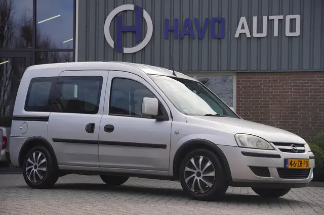 Opel Tour 1.4-16V Essentia, TREKHAAK, NAP