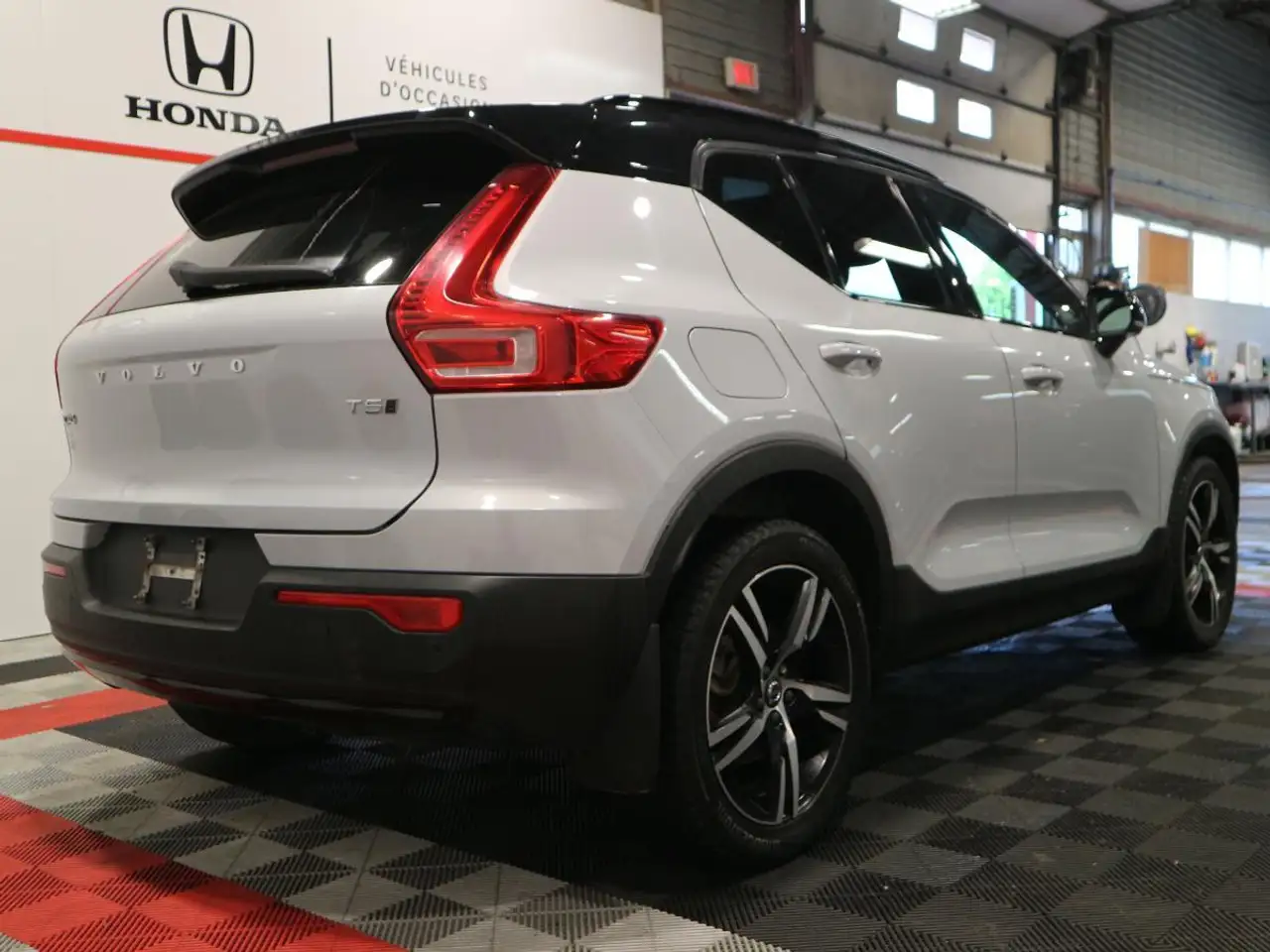 Volvo XC40 снимка Volvo XC40