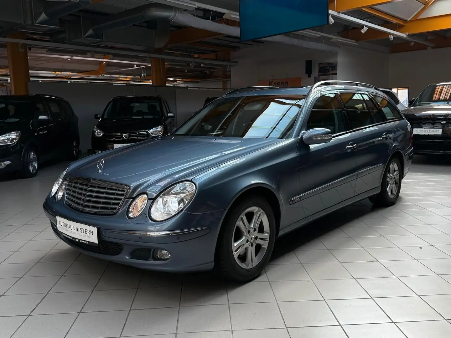 Mercedes-Benz E 320 T 4Matic|85 TKM|MASSAGE|MEMORY|GSD|AHK Blauw - 1