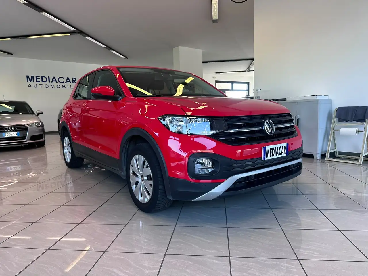 Volkswagen T-Cross 1.0 tsi Urban 95cv — photo 1 of 15