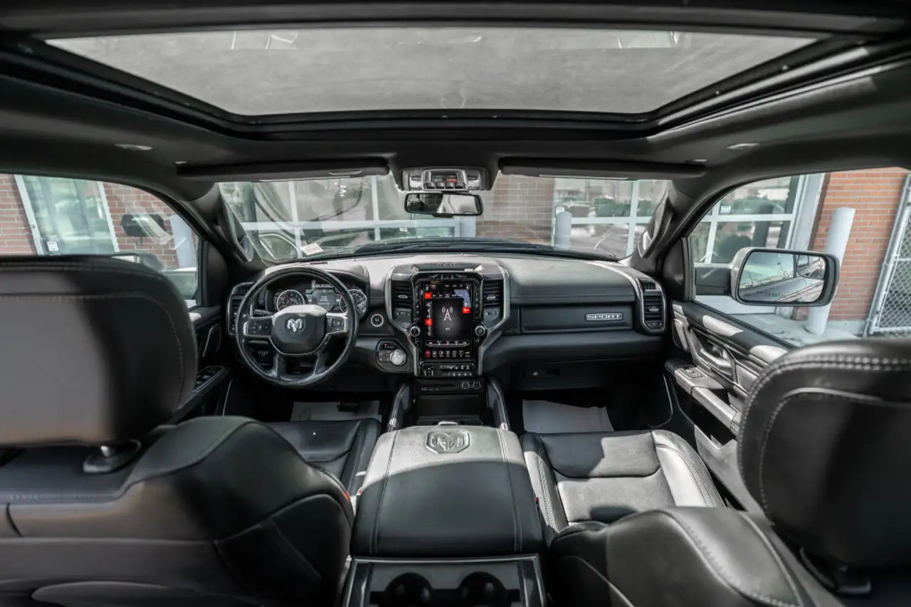 RAM 1500 снимка RAM 1500