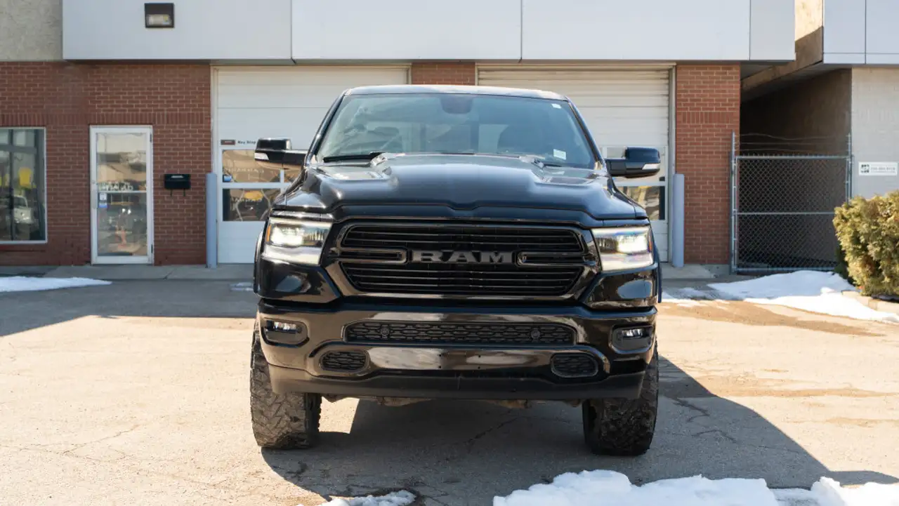 RAM 1500 снимка RAM 1500