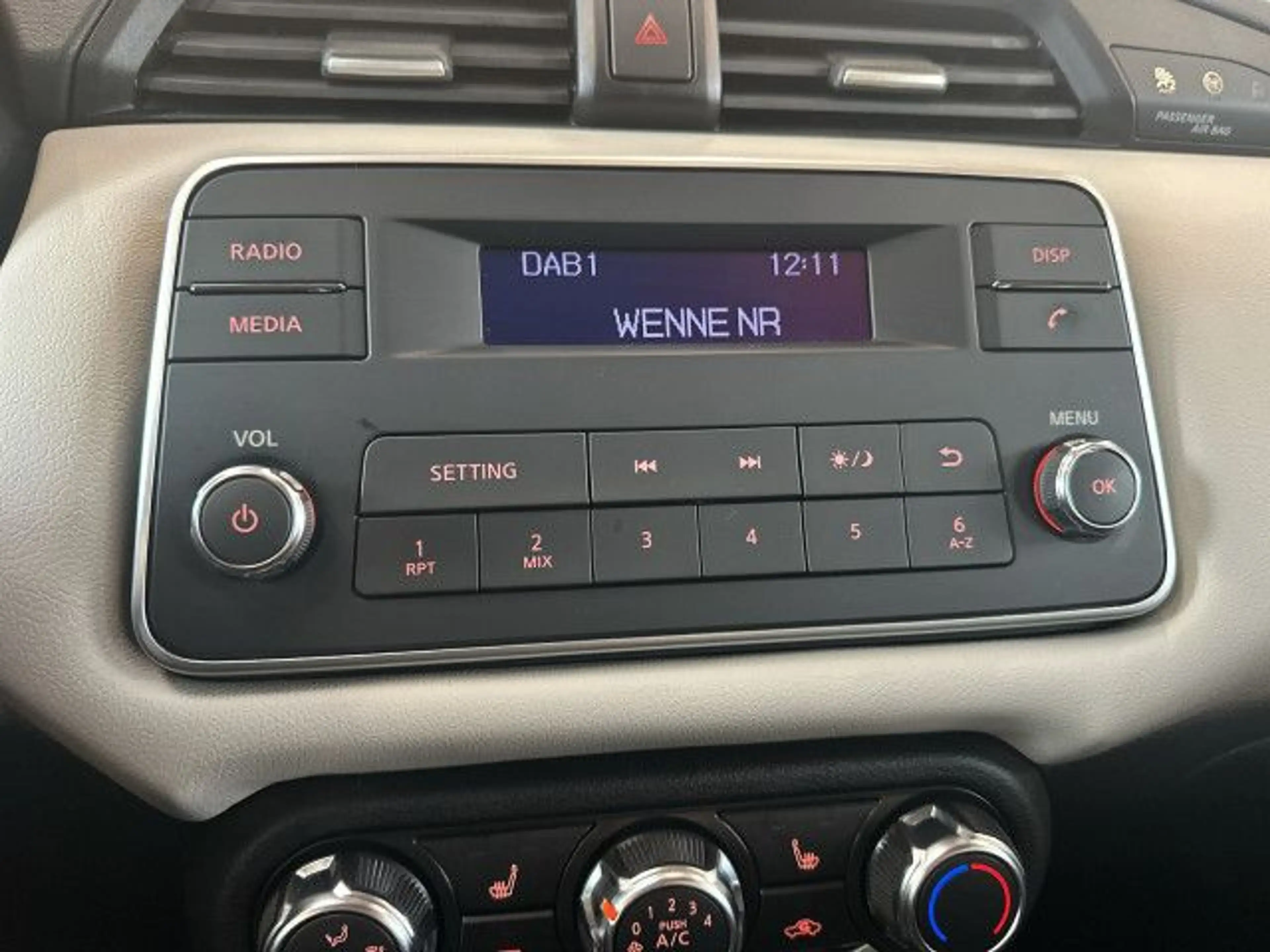 Nissan Micra Visia Plus 1.0 IG-T Bluetooth Klima — photo 15