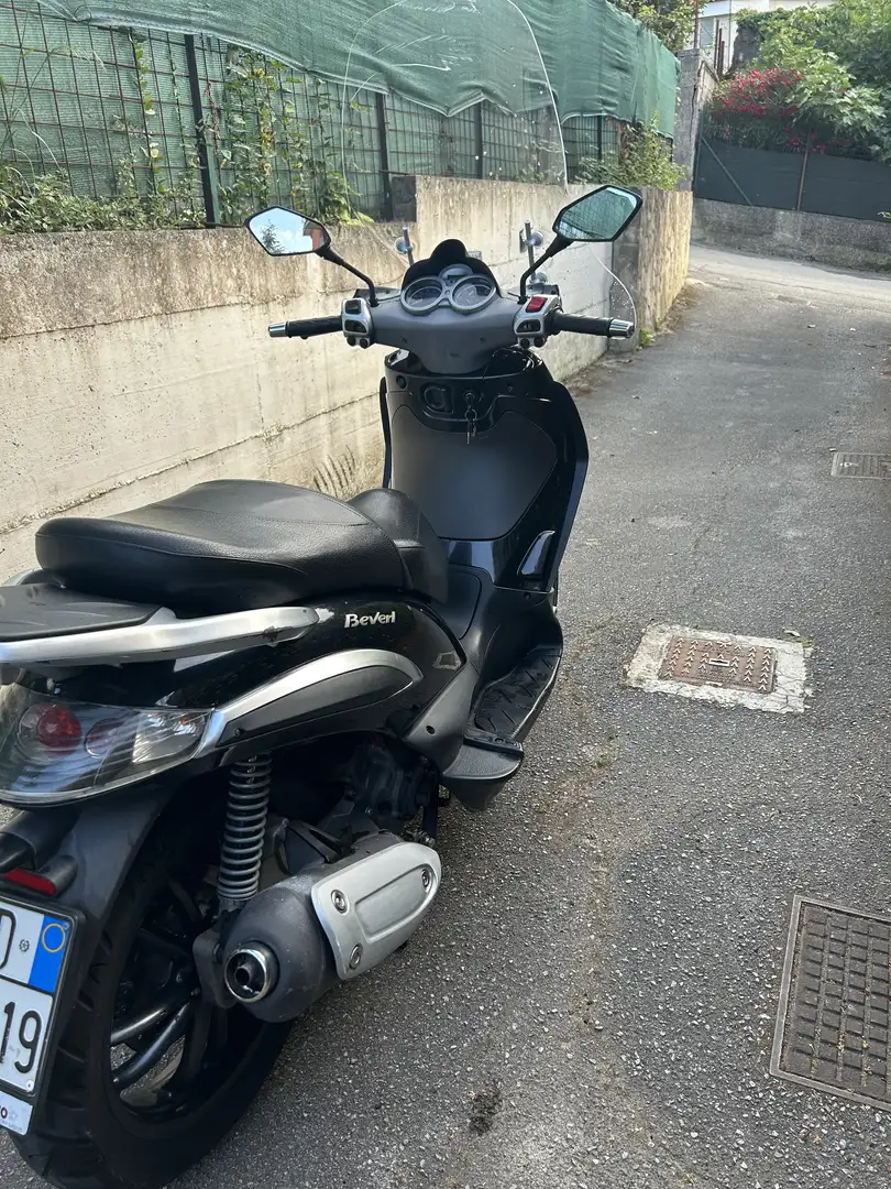 Piaggio Beverly 125 total black - 1