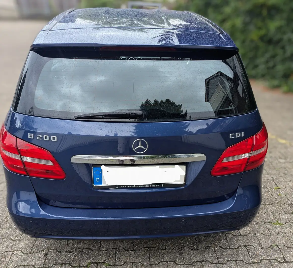 Mercedes-Benz B 200 B-Klasse Diesel CDI (BlueEFFICIENCY) Bleu - 2