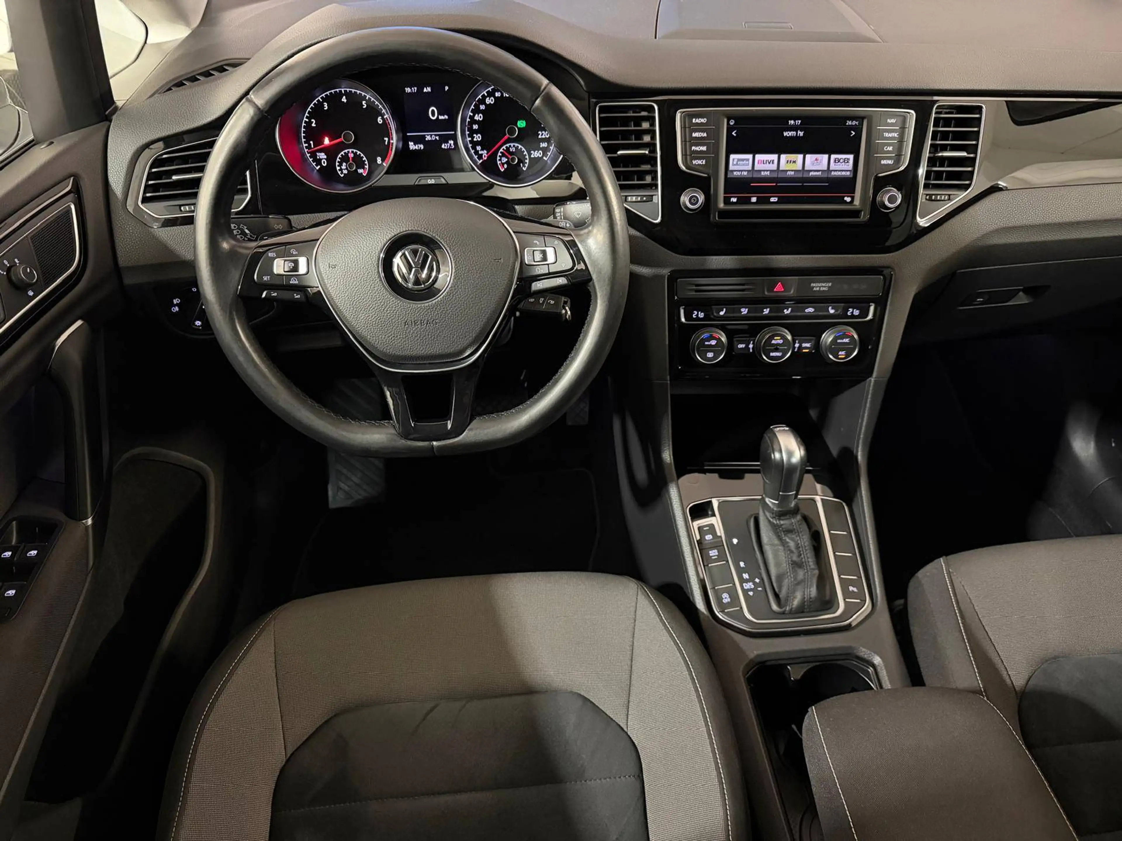 Volkswagen Golf Sportsvan Highline BlueMotion — photo 14