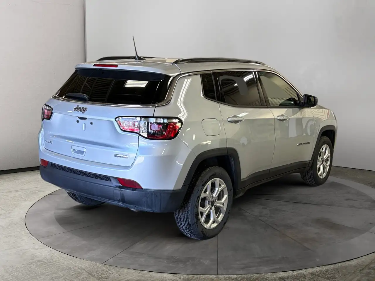Jeep Compass снимка Jeep Compass