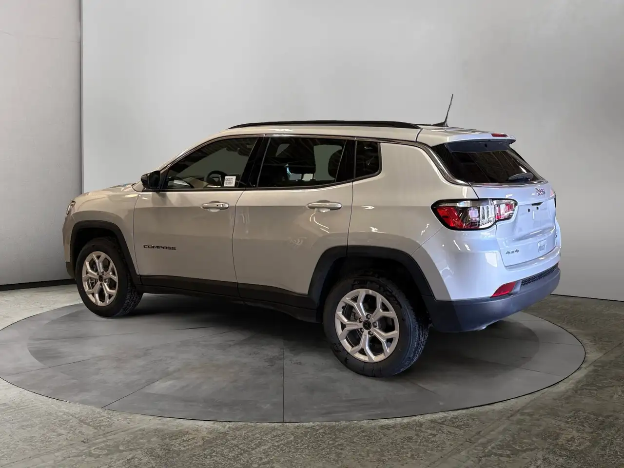 Jeep Compass снимка Jeep Compass