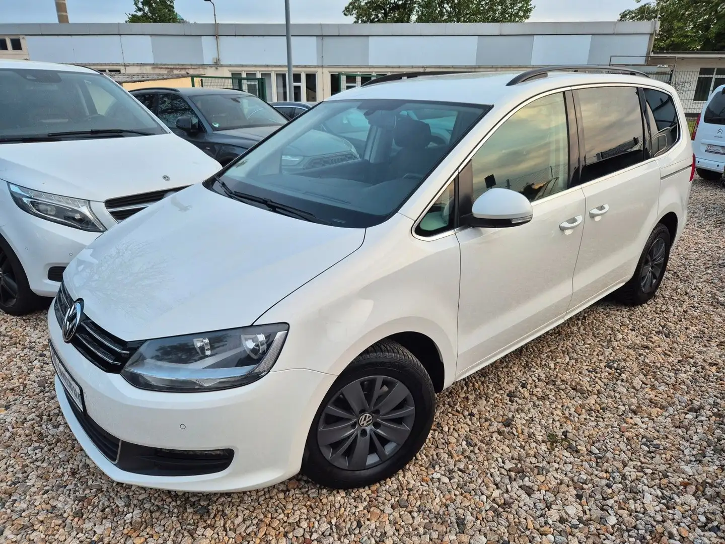Volkswagen Sharan Comfortline Navi KAM PDC AUTOMATIK Blanco - 2