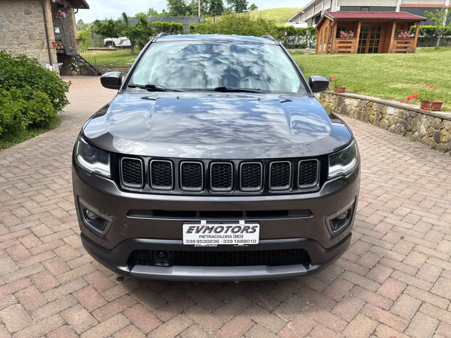 Jeep Compass 2.0 Multijet II aut. 4WD Limited Grau - 1
