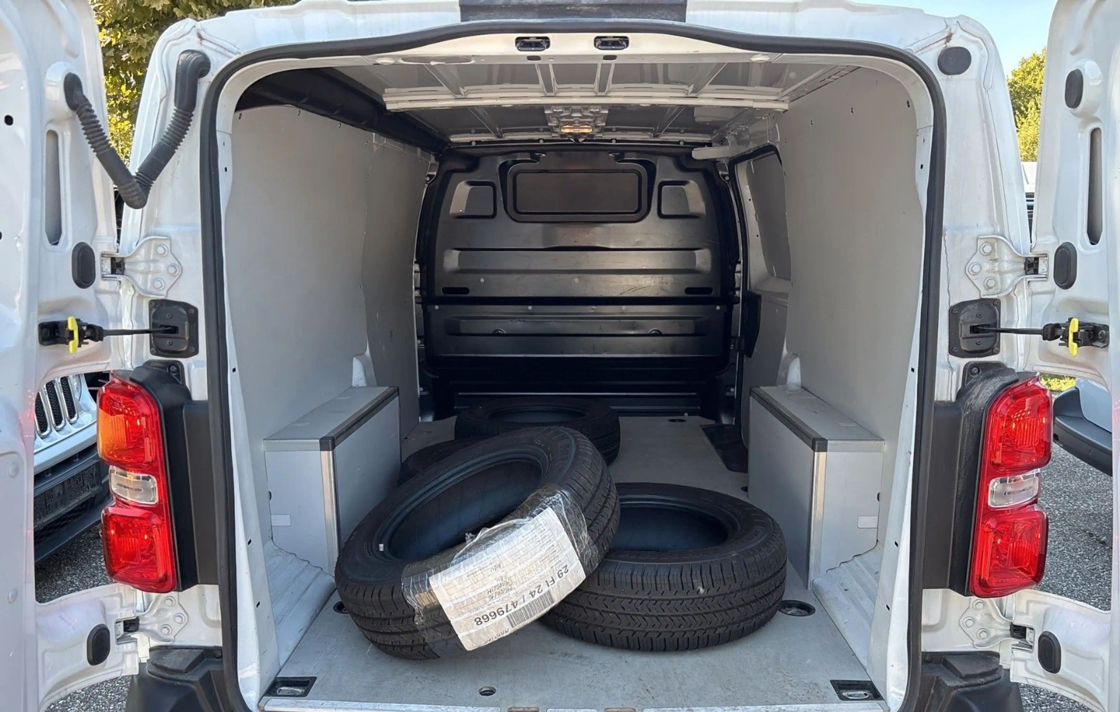 Fiat Scudo L3 Multijet 8FACH R-KAM CARPLAY TEMP KLIMA — photo 10