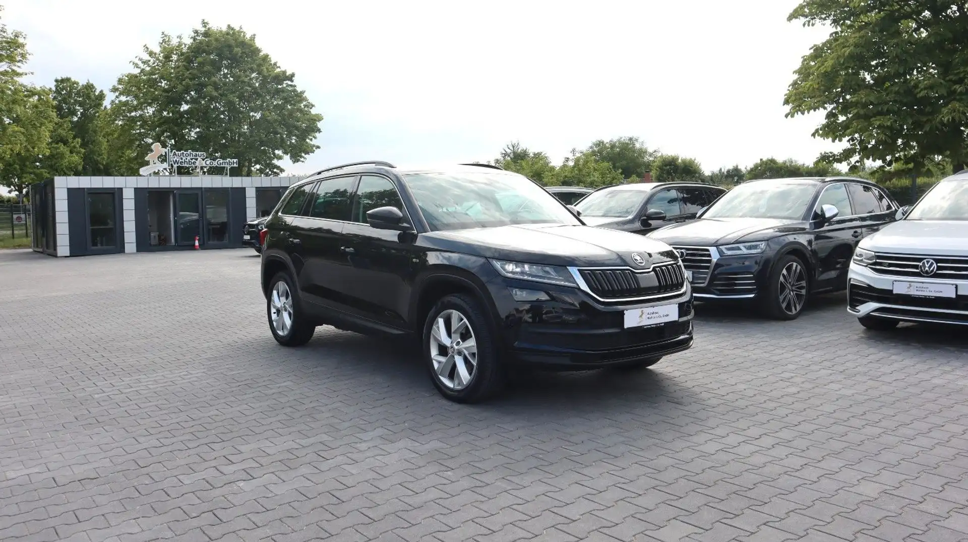 Skoda Kodiaq Soleil 4x4 ACC CarPlay TotW Spur Kamera Schwarz - 1