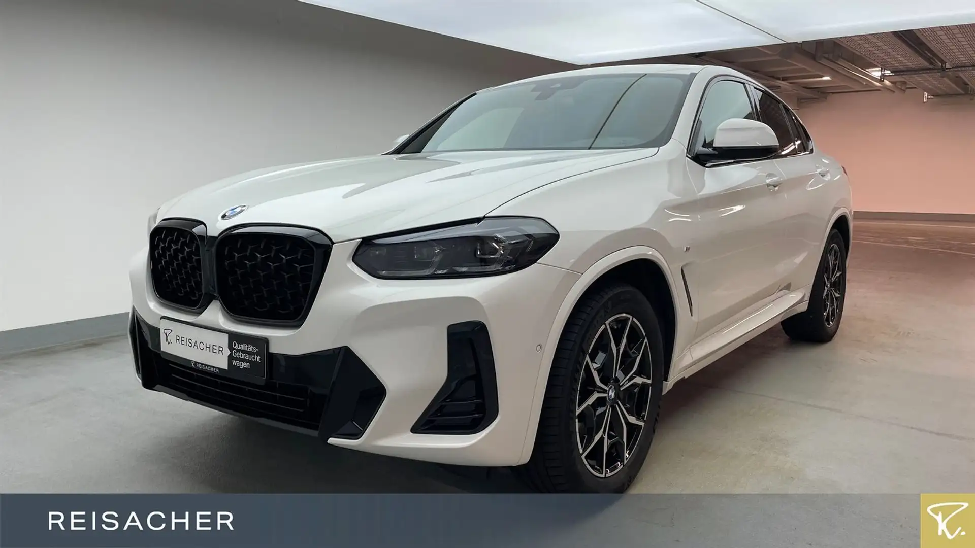 BMW X4 xDrive 30iA M-Sport AHK adapLED DA PA LCPlus Weiß - 1