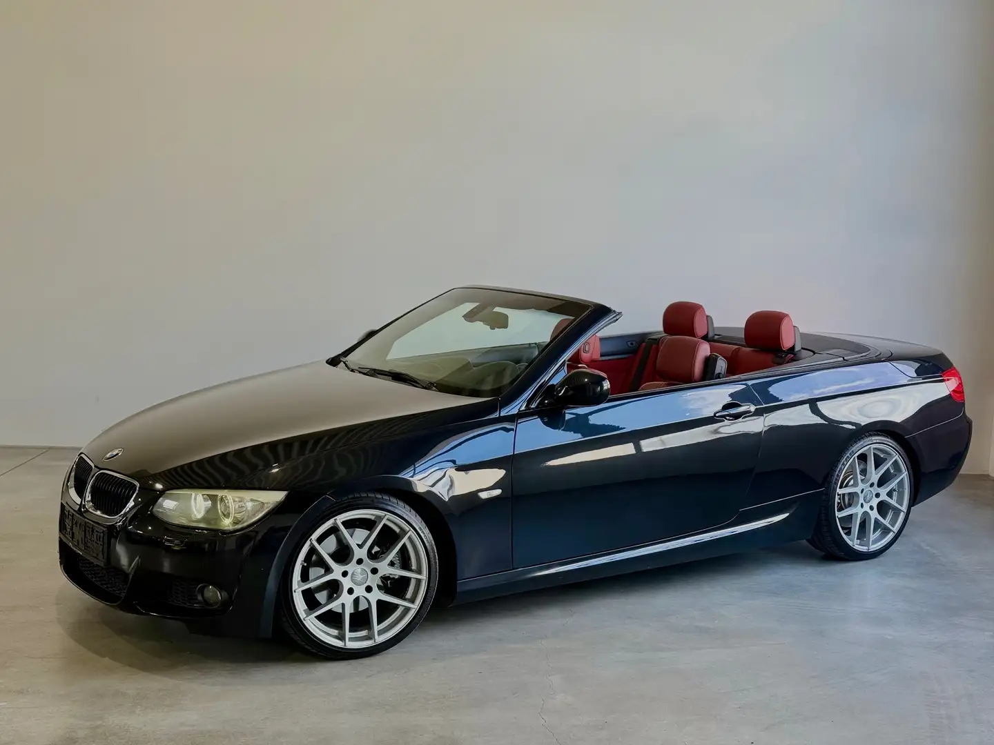 BMW 325 325d M-Paket, HARMAN KARDON,CIC,ZP 19ZOLL,STAGE 3 Schwarz - 2