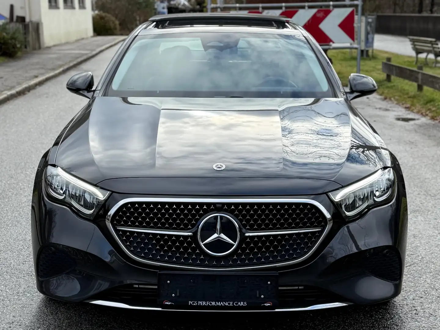 Mercedes-Benz E 220 E 220 d Avantgarde Advanced (214.004) Grau - 2