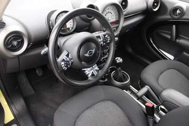 Mini Countryman view 8