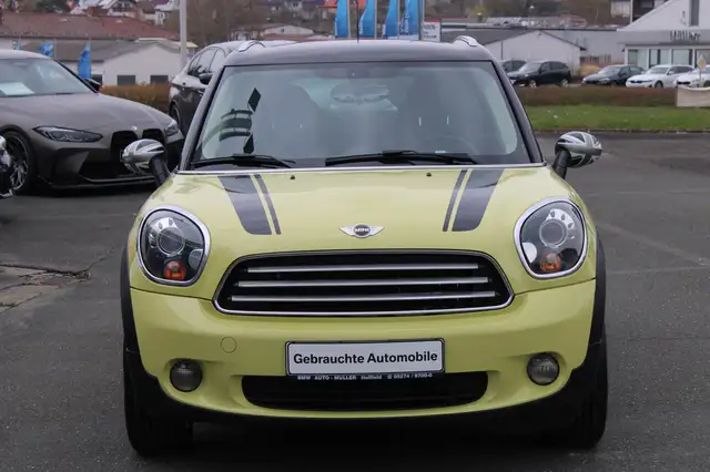 Mini Countryman view 3