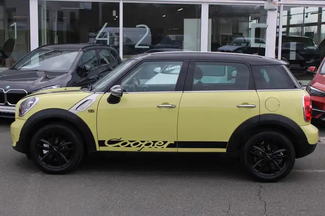 Mini Countryman view 4