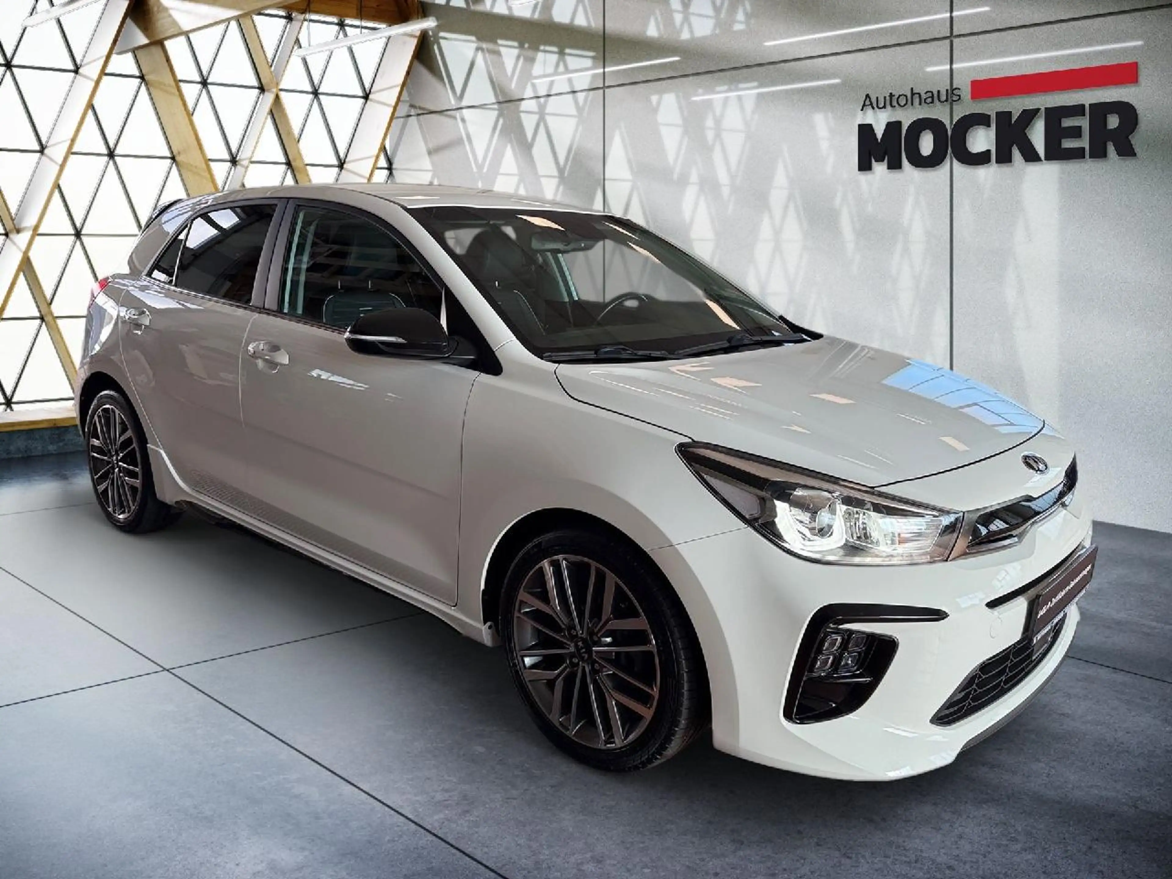 Kia Rio GT-Line — photo 4