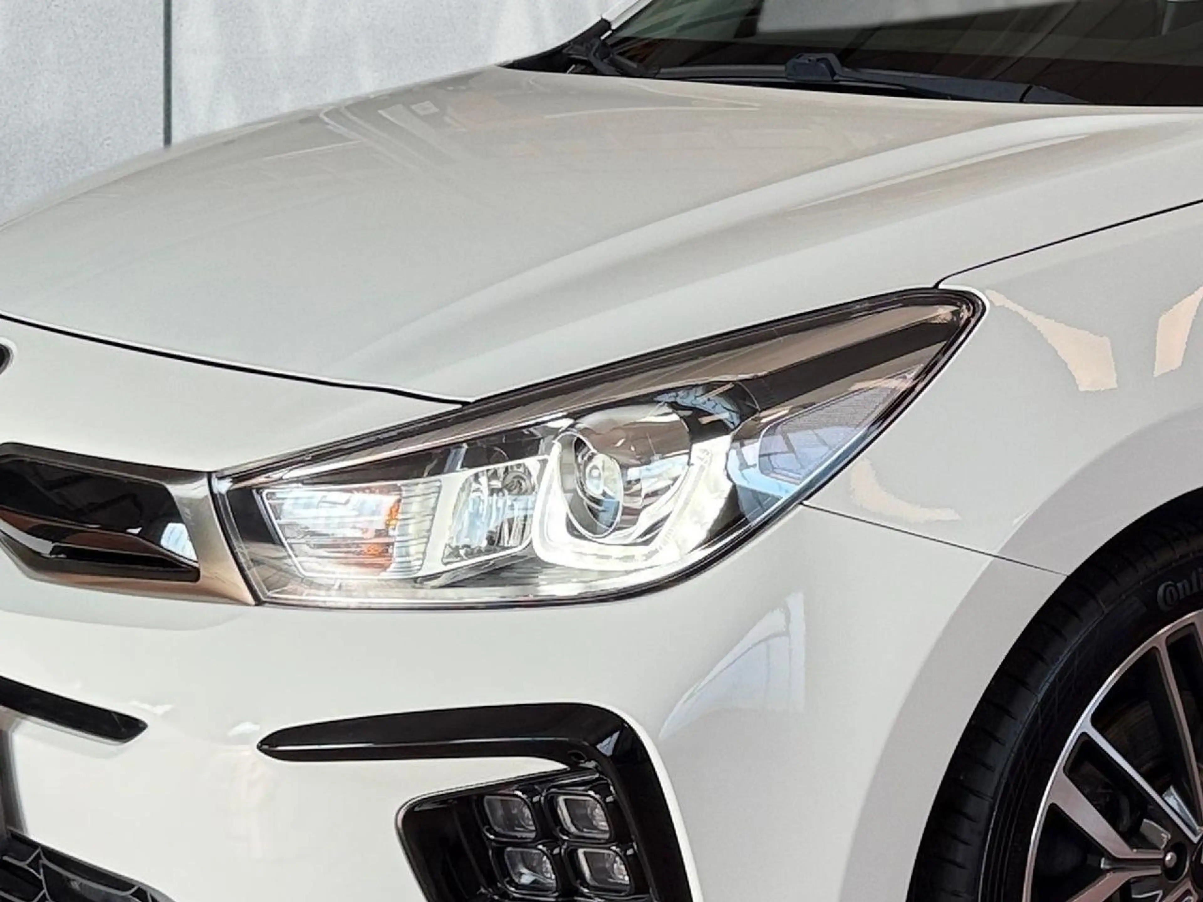 Kia Rio GT-Line — photo 3