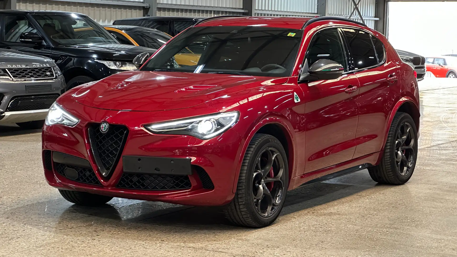 Alfa Romeo Stelvio 2.9 T AWD Quadrifoglio Rood - 1