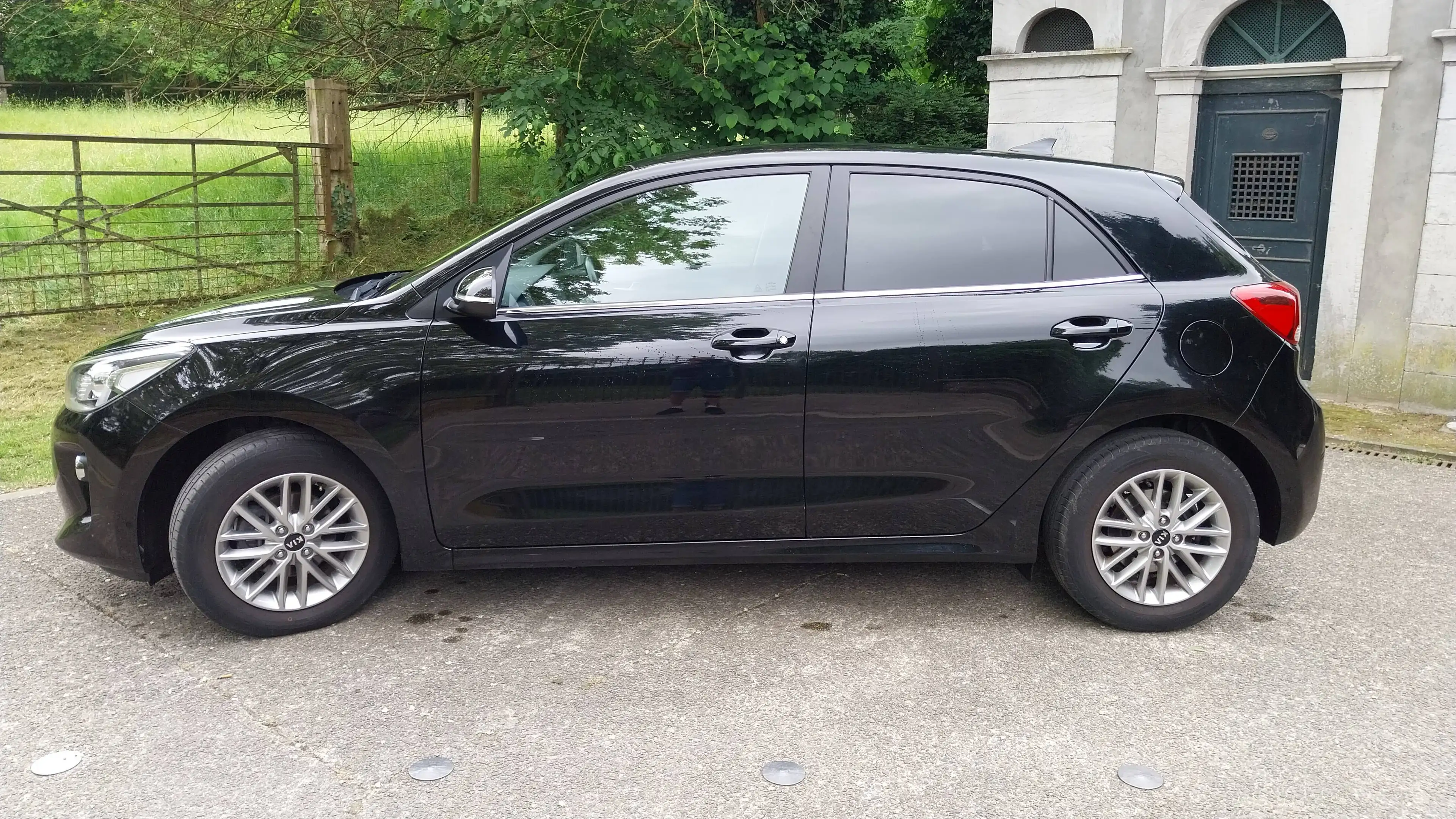Kia Rio Rio 1.2i /85cv/1er prop./ carnet complet/ bon état — photo 5