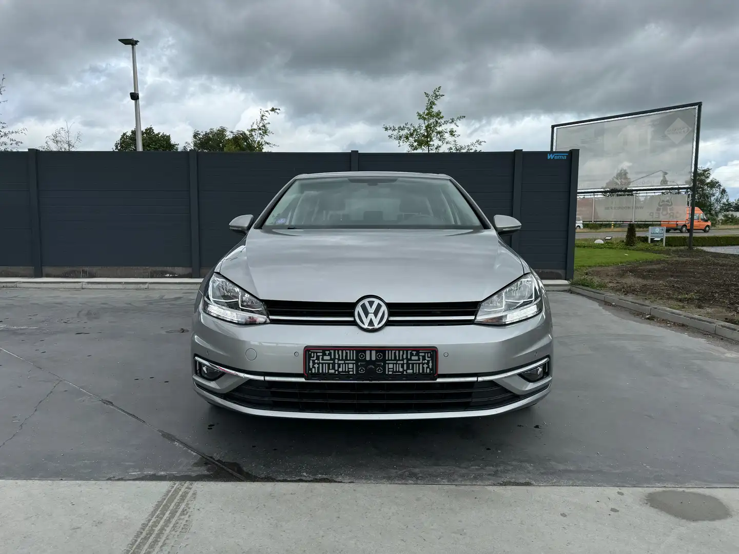 Volkswagen Golf 1.0 TSI IQ.Drive OPF (EU6.2) Grijs - 2