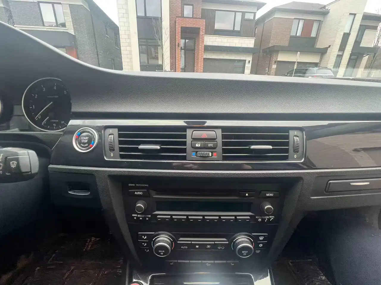 BMW 3 Series снимка BMW 3 Series
