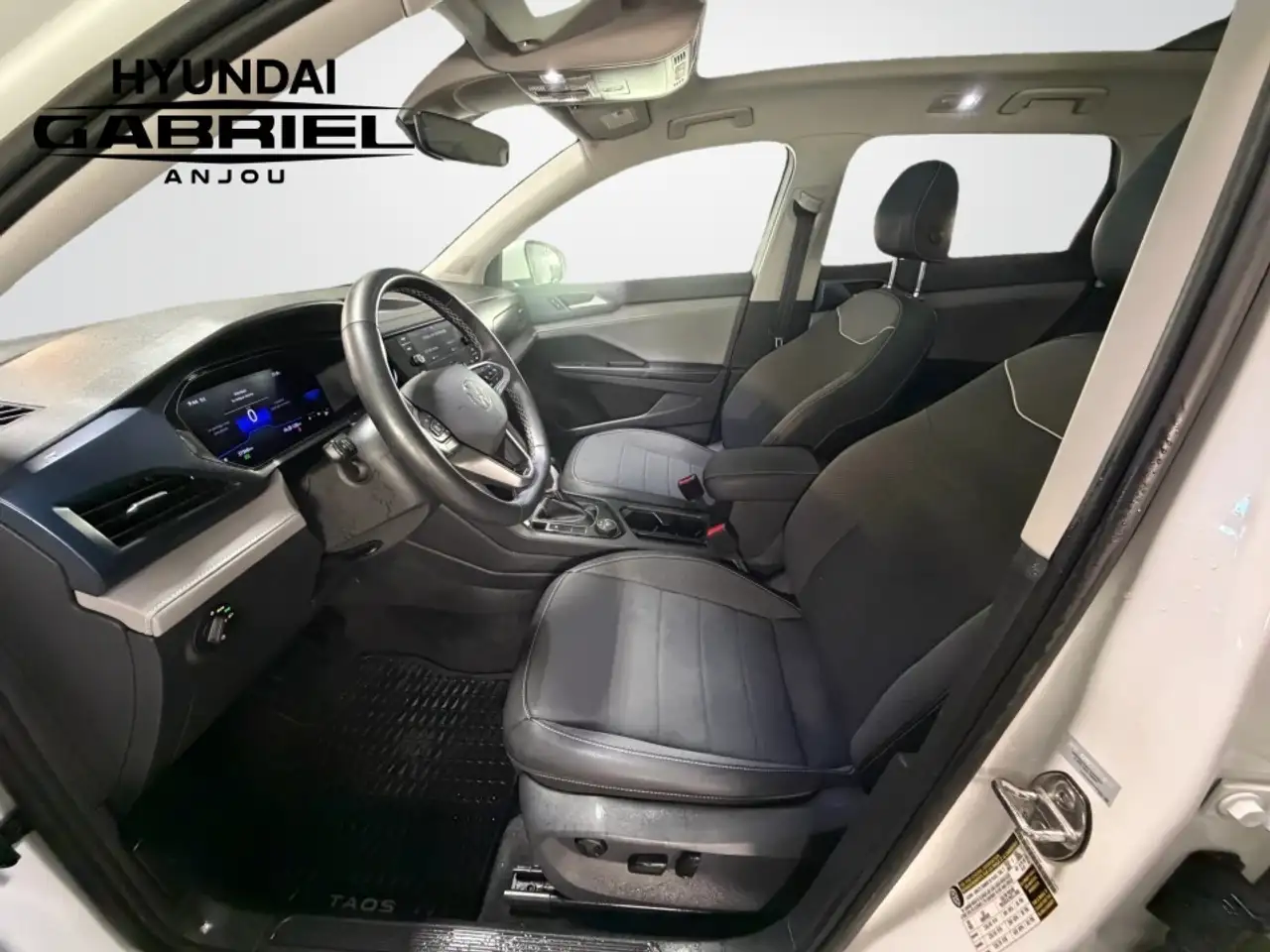 Volkswagen Taos снимка Volkswagen Taos