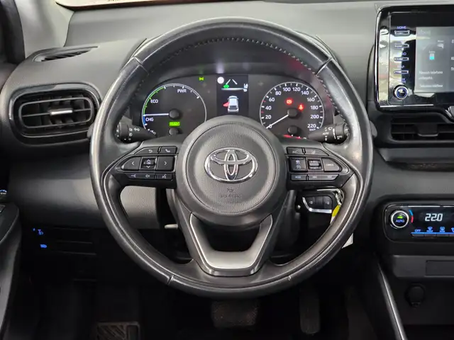 Toyota Yaris view 11