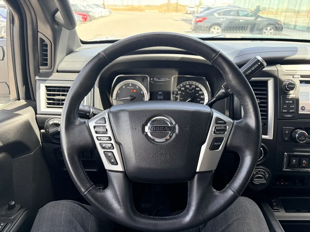 Nissan Titan снимка Nissan Titan
