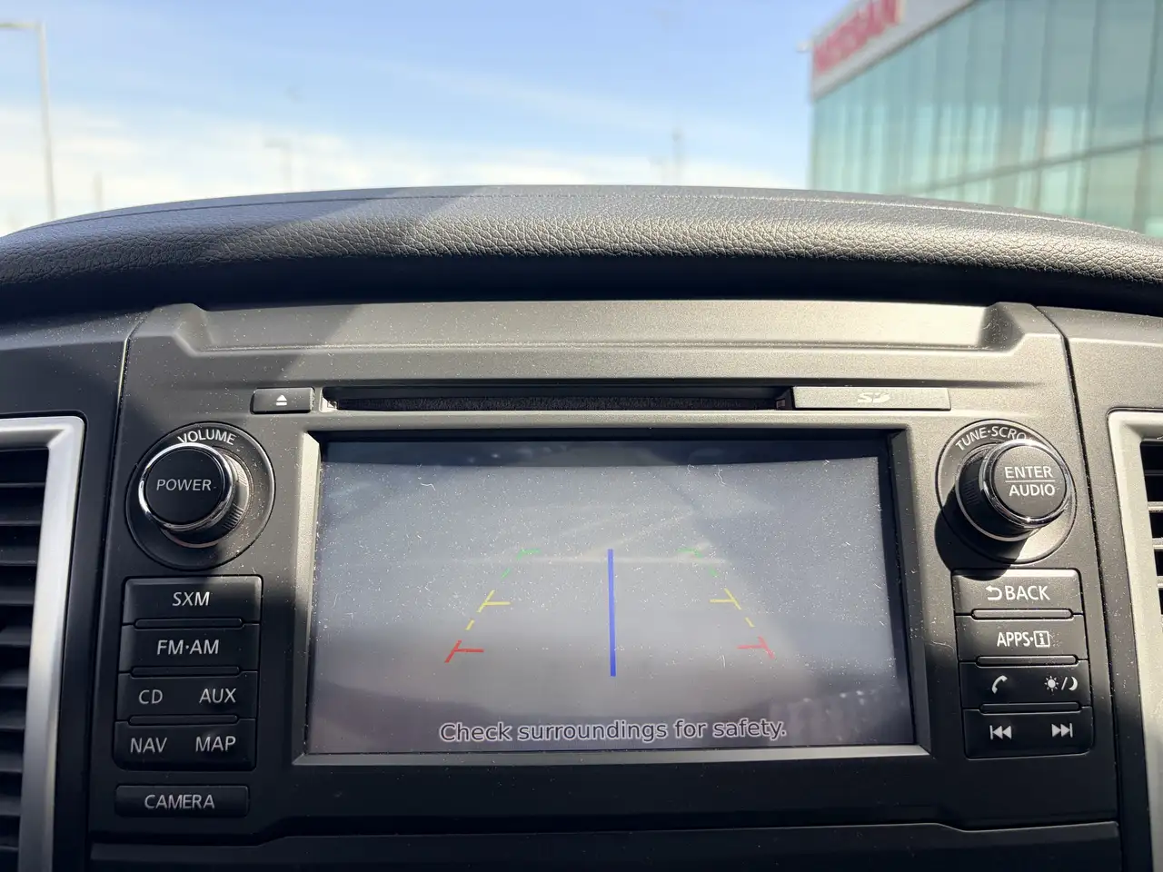 Nissan Titan снимка Nissan Titan