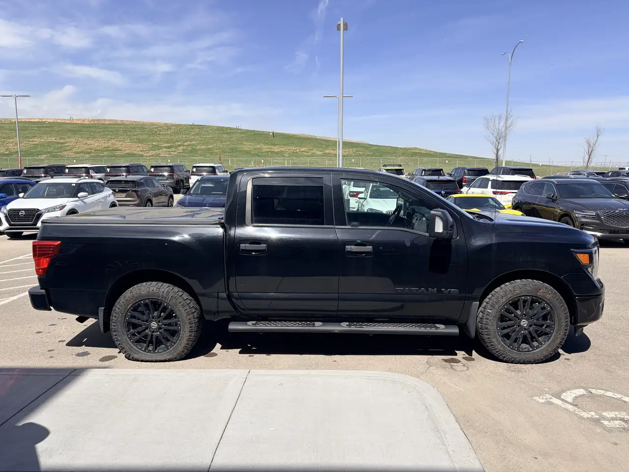 Nissan Titan снимка Nissan Titan