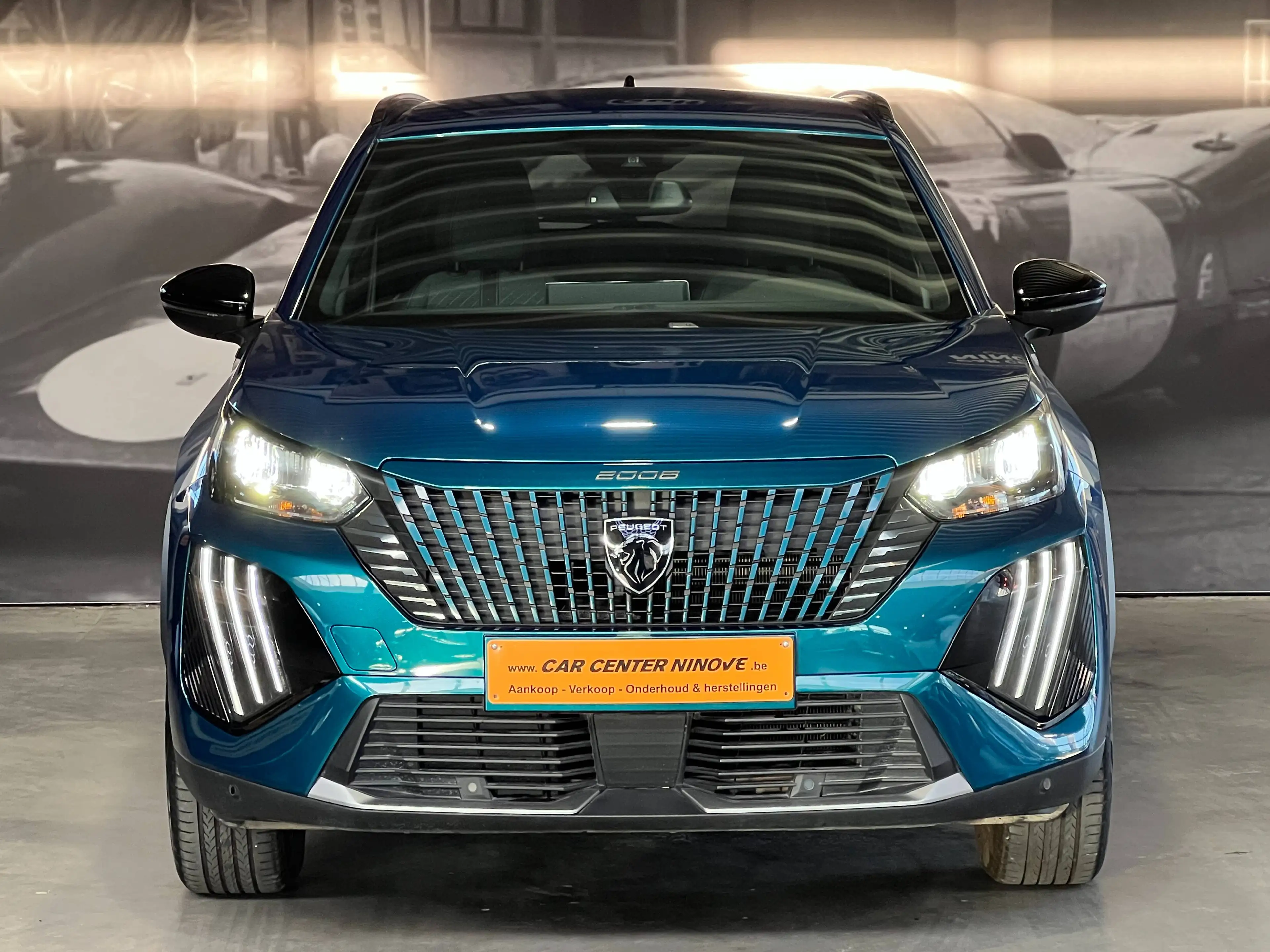 Peugeot e-2008 54 kWh Allure / Obsession Blue / Apple & Android Auto — photo 7