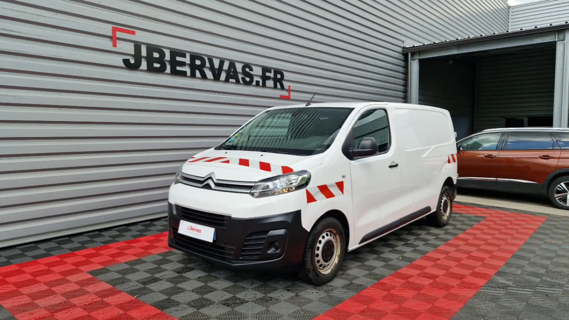 Citroen Jumpy FOURGON m bluehdi 120 ss bvm6 club 340 nm Blanc - 1