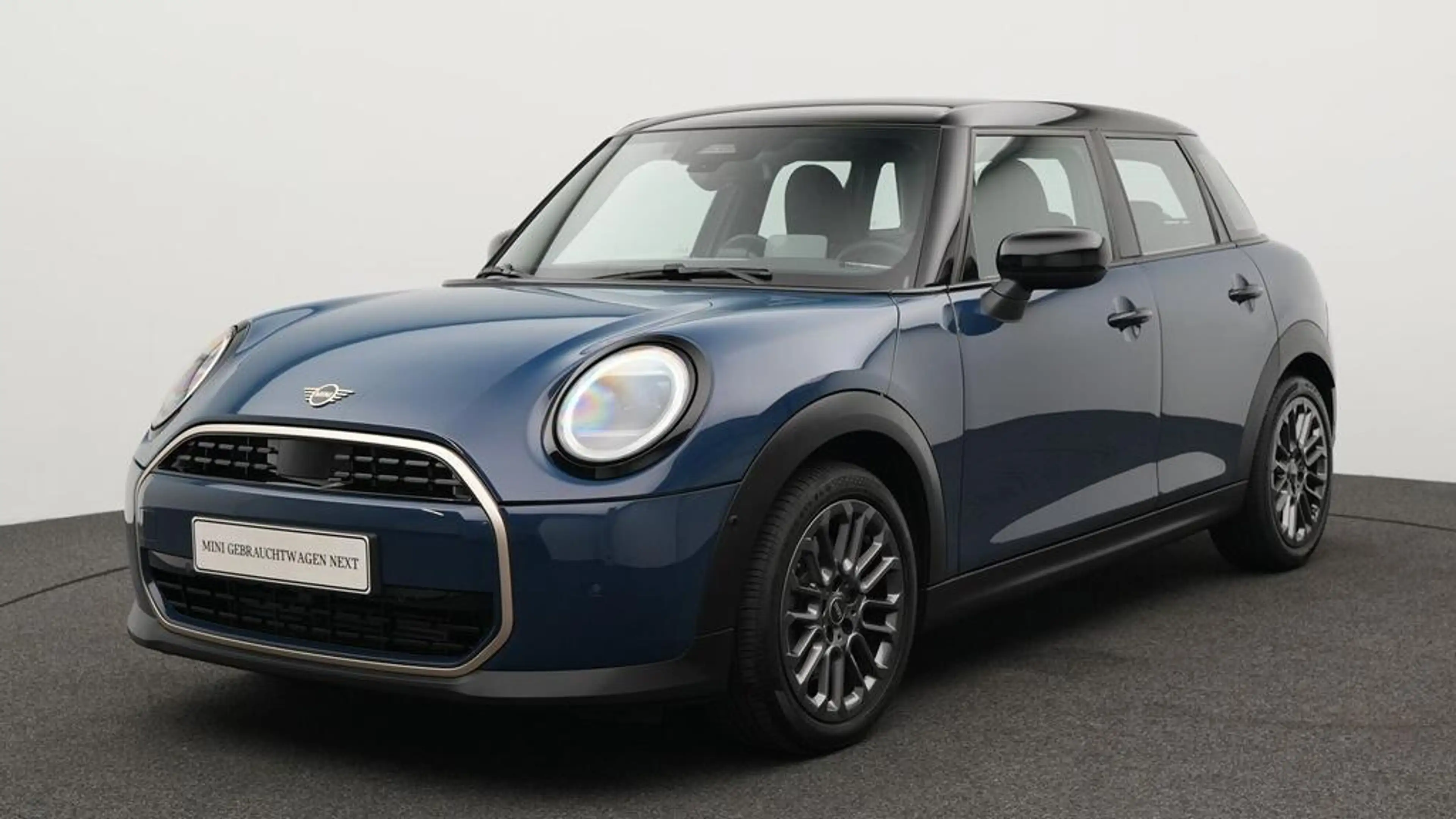 MINI Cooper C Favoured Trim