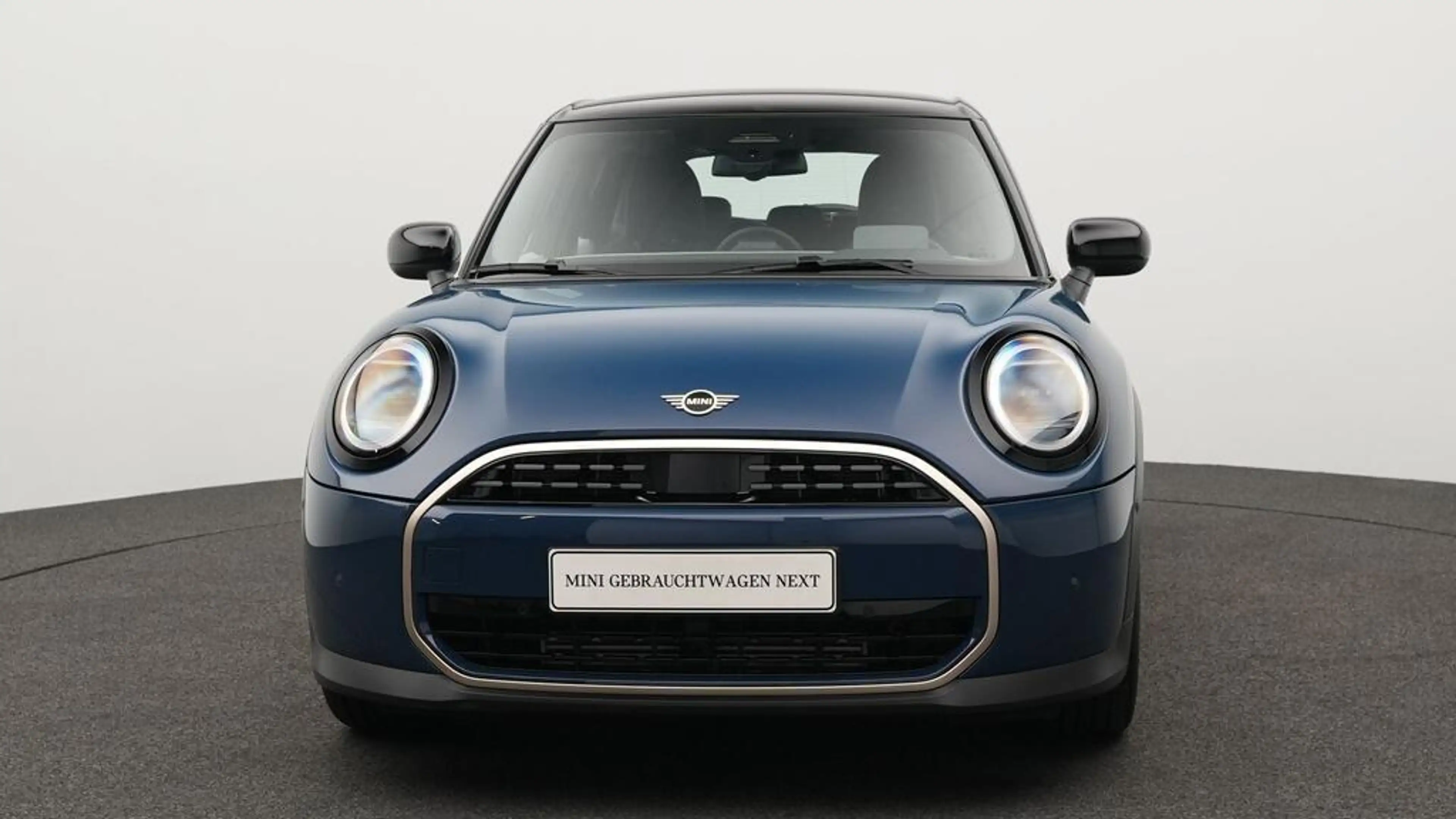 MINI Cooper C Favoured Trim — photo 15