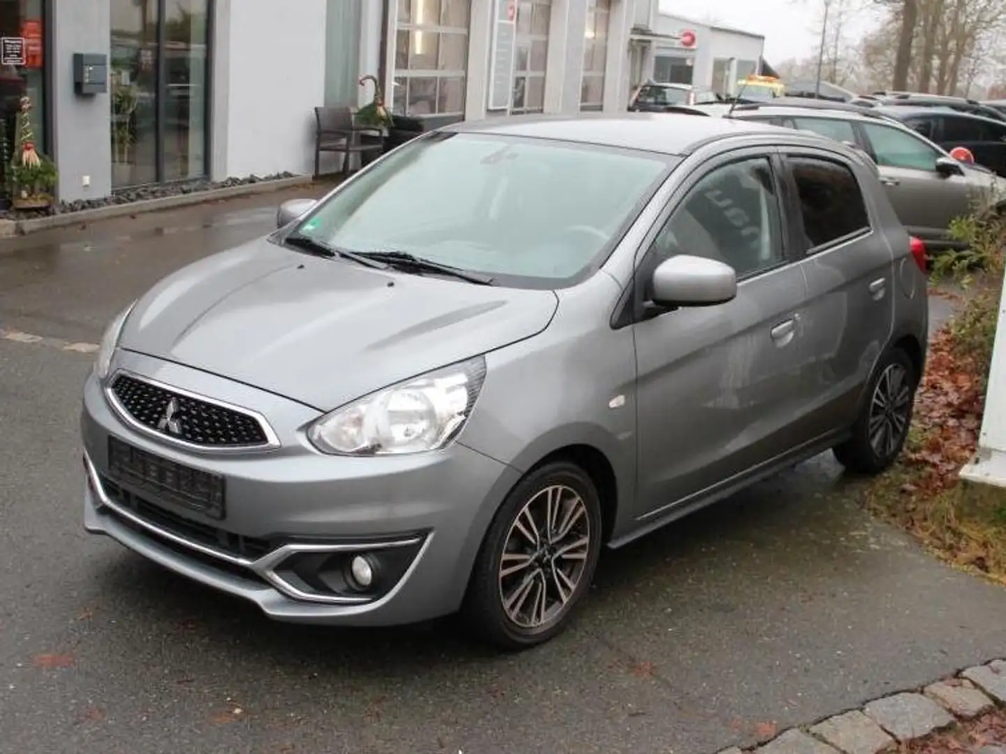 Mitsubishi Space Star Edition 100+ mit Sommer und Winterräder Silber - 2